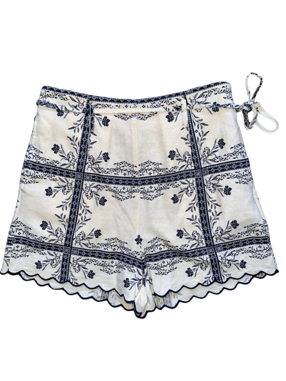 NWOT A New Day Blue White Floral Linen Blend Scalloped Shorts Size 2 - Picture 2 of 11